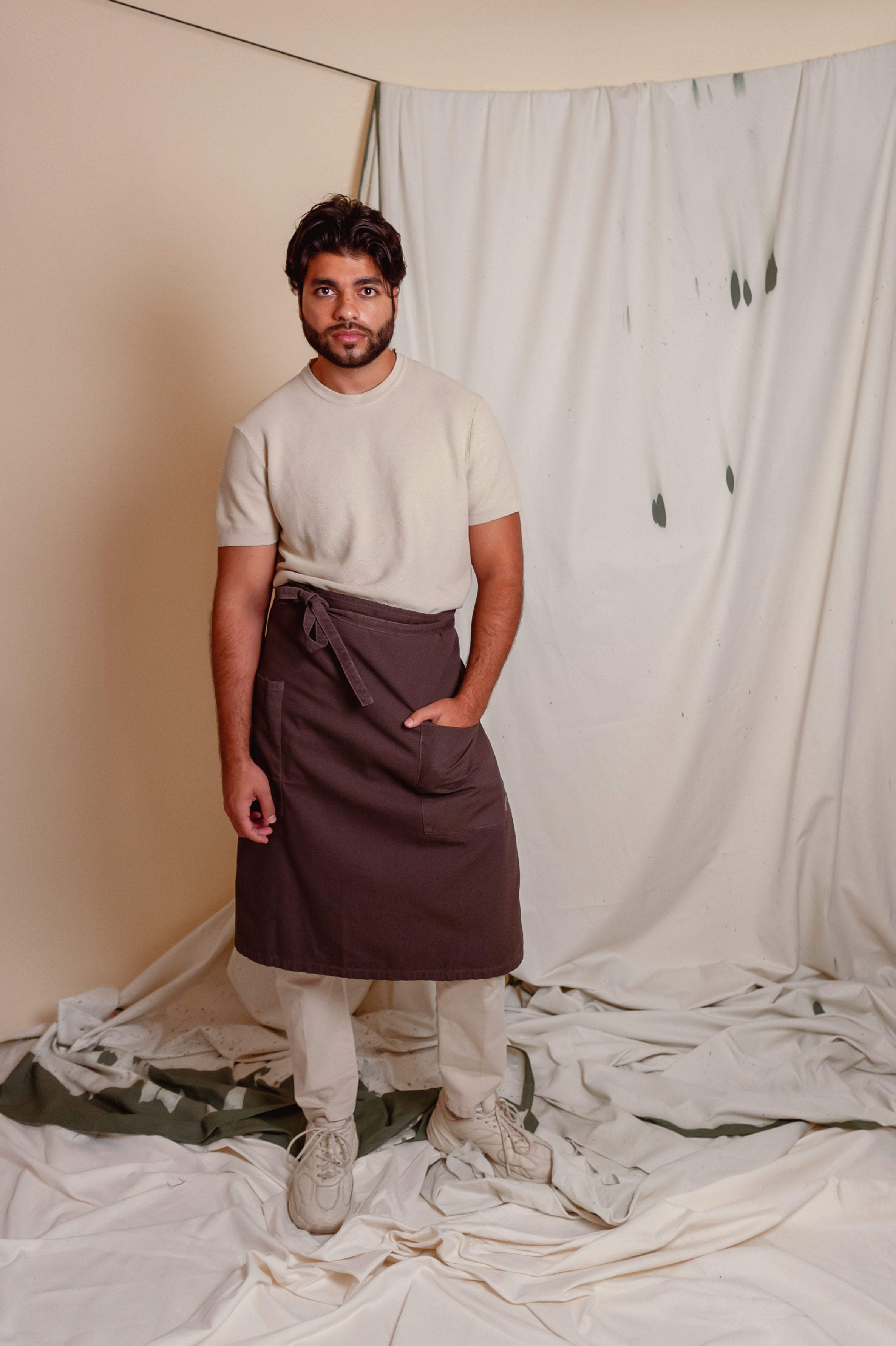 bistro aprons with pockets