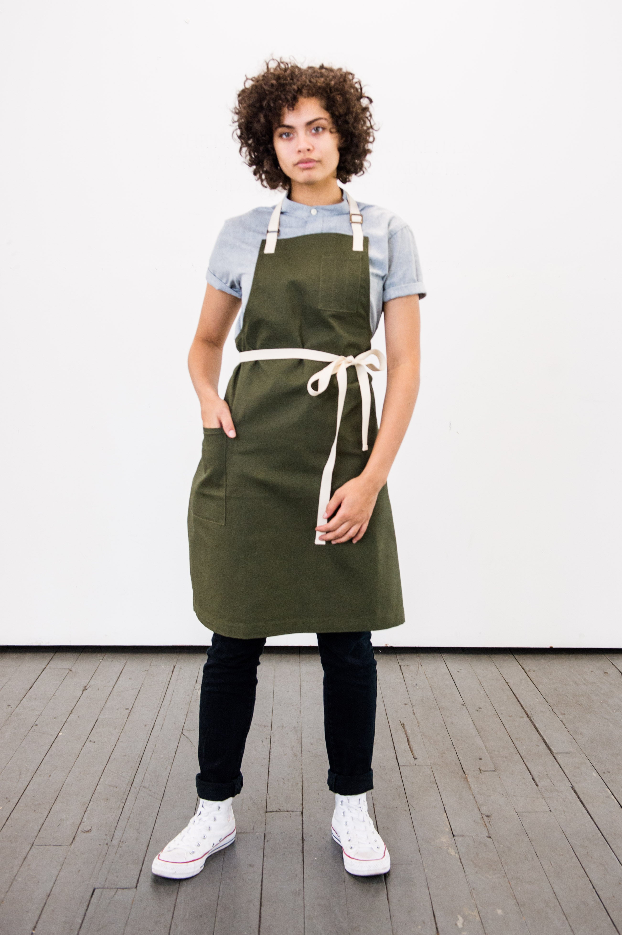Pacific Bib Apron — Dark Olive