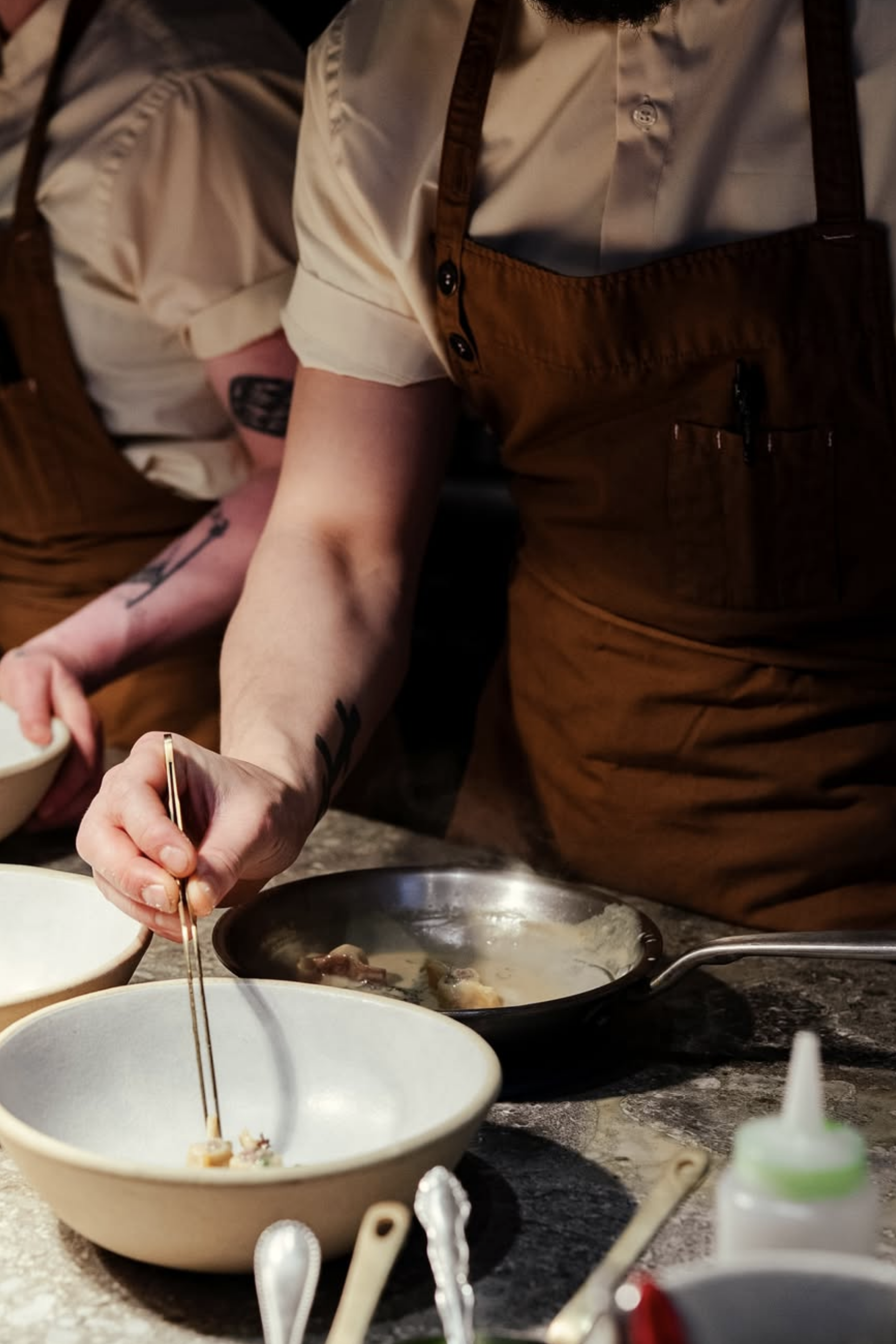 Albi Bib Apron ⏤ Toffee